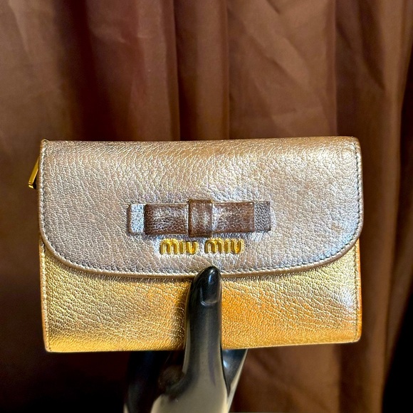 Mui Mui wallet with chain. Silver and gold. Absolutely beautiful ❤️❤️ - Picture 1 of 7